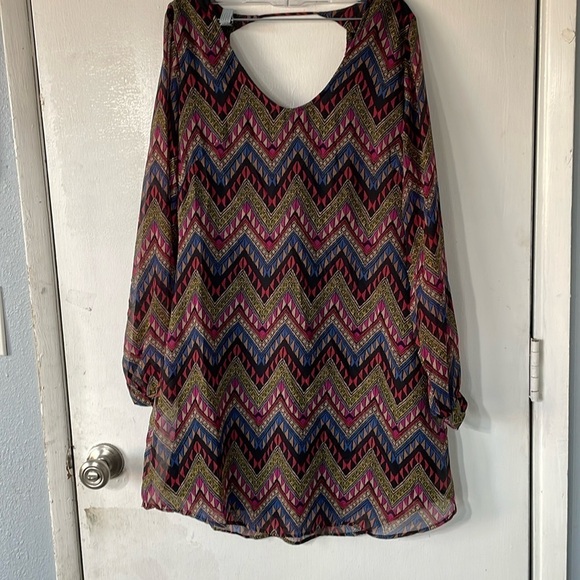 Roper Dresses & Skirts - Roper western long sleeve dress, chevron print